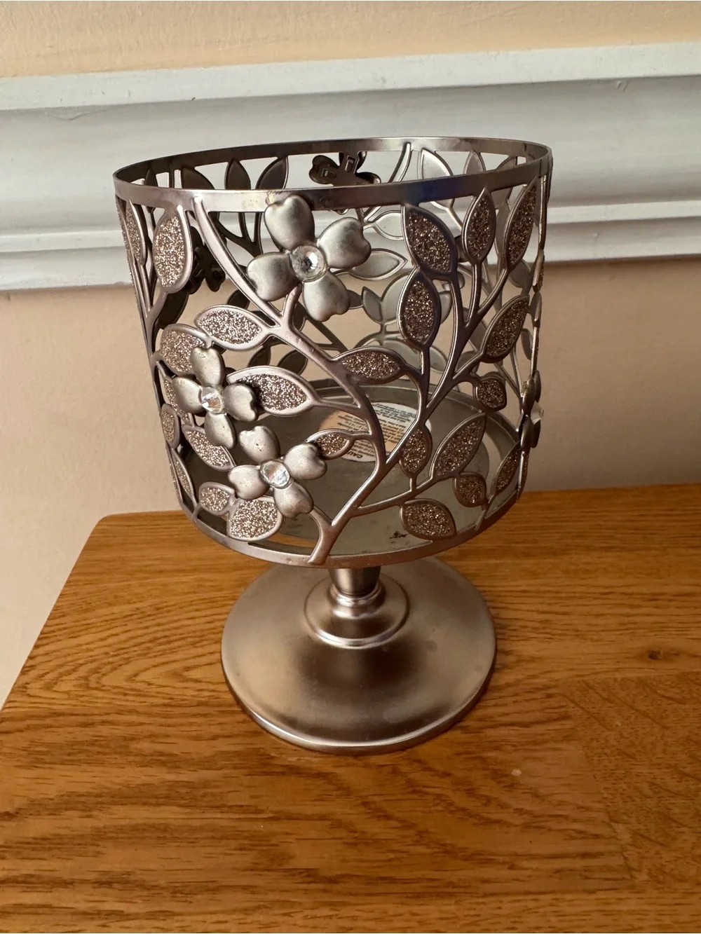 Bath & Body Works Dogwood Pedestal 3-Wick Candle Holder GUC